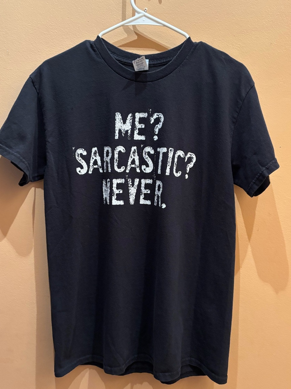 Gilden Me? Sarcastic Never Graphic Heavy Cotton T Shirt Size Medium